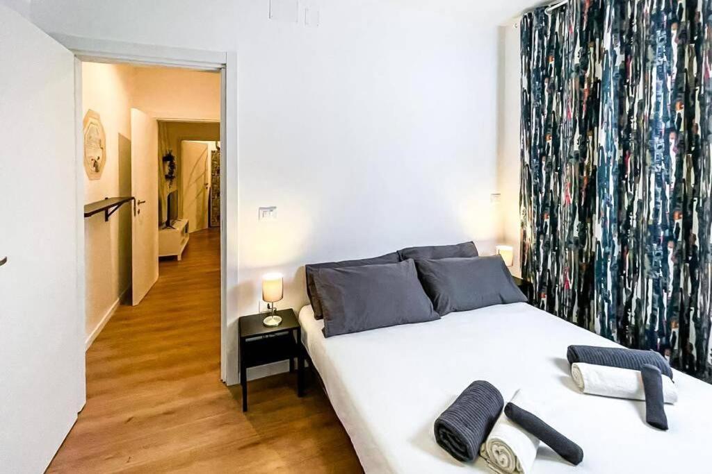 Ferienwohnung Luxury Stazione Centrale Elegante Loft Triest Exterior foto